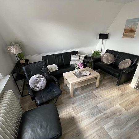 Ferienwohnung Alice Burhave Bagian luar foto
