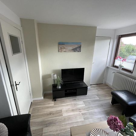 Ferienwohnung Alice Burhave Bagian luar foto